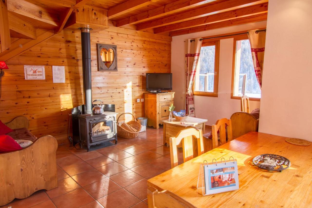Chalet Le Melezin Hameau Des Chazals Nevache Hautes Alpes Luaran gambar